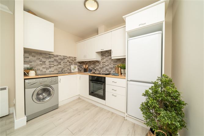 211 Hampton Square, Navan Road, Dublin 7