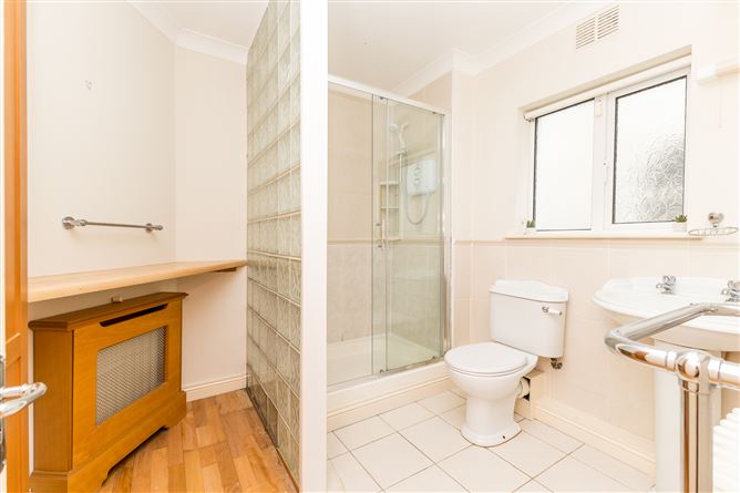 16 The Beeches, Castleknock, Dublin 15