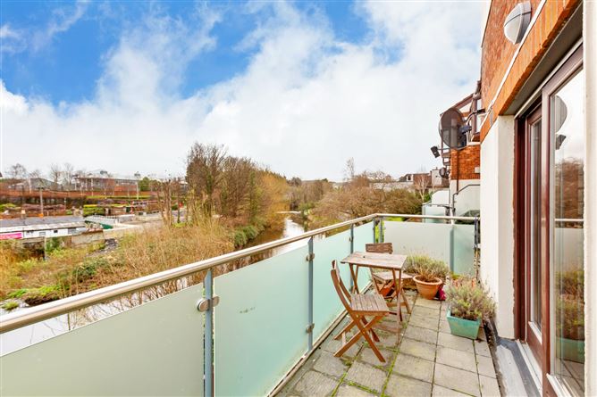 18 Riverside Walk, Clonskeagh Road, Clonskeagh, Dublin 6