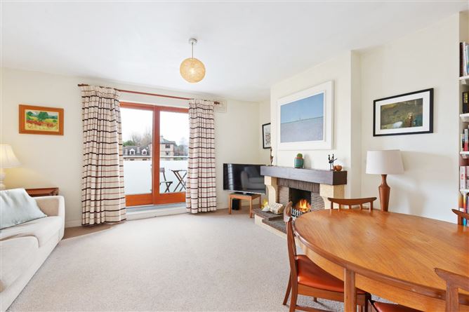 18 Riverside Walk, Clonskeagh Road, Clonskeagh, Dublin 6
