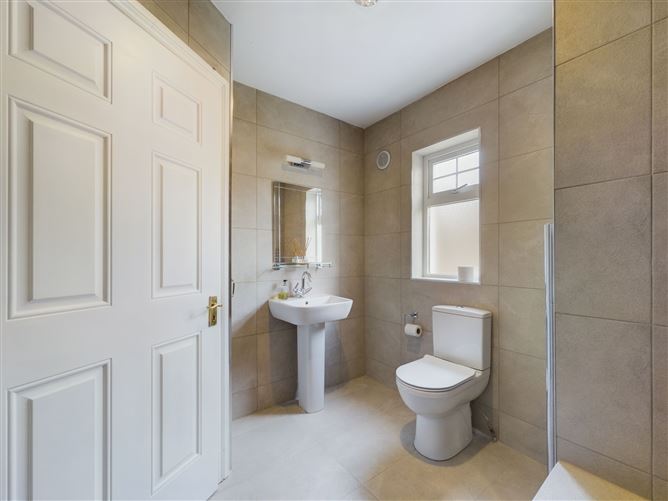 34 Carrigeenlea, Tramore, Waterford