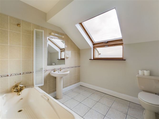 34 Carrigeenlea, Tramore, Waterford