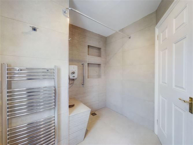 34 Carrigeenlea, Tramore, Waterford