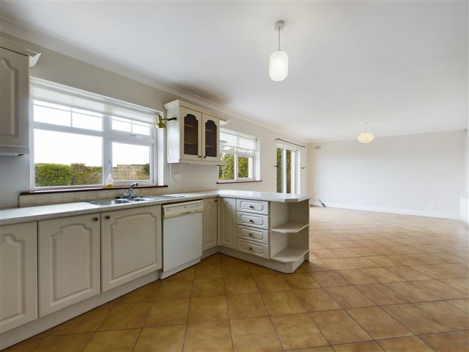 34 Carrigeenlea, Tramore, Waterford