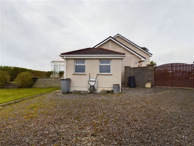 34 Carrigeenlea, Tramore, Waterford