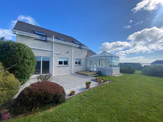 34 Carrigeenlea, Tramore, Waterford