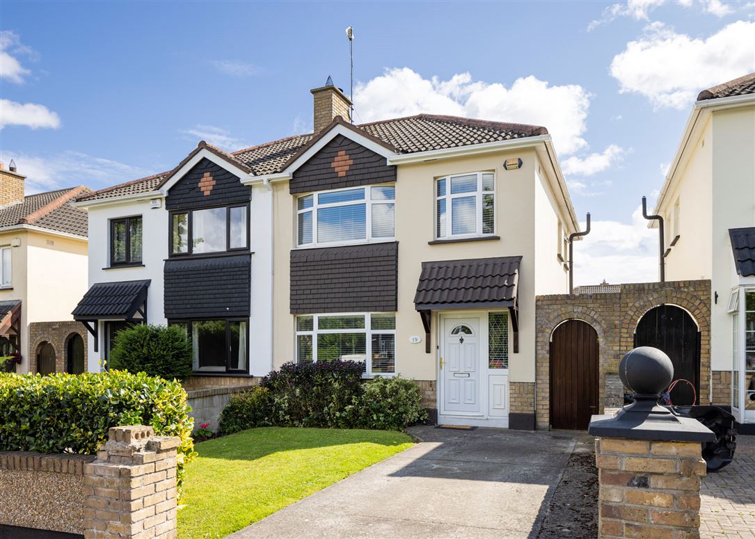 19 Woodlawn Green, Santry, Dublin 9 Morton & Flanagan Ltd. (Swords