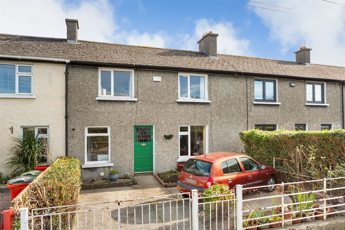 67 Derrynane Gardens Sandymount Dublin 4 DNG Donnybrook