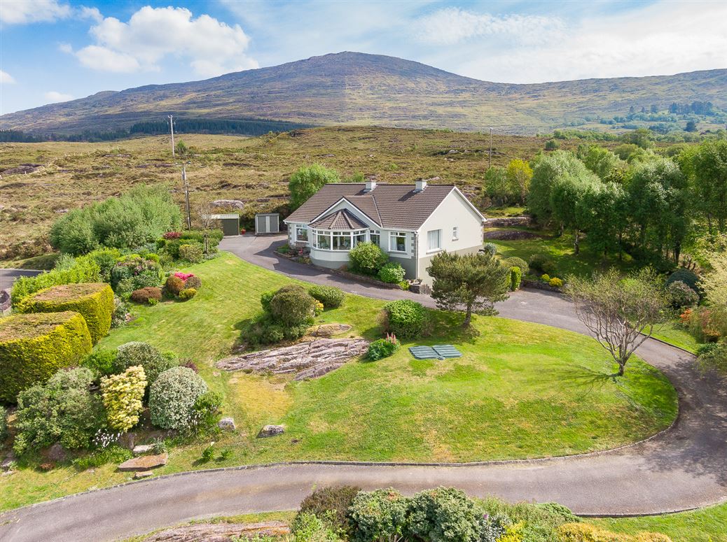 Billows, Feorus East, Kenmare, Co. Kerry Billows, Feorus East, Kenmare, Co. Kerry