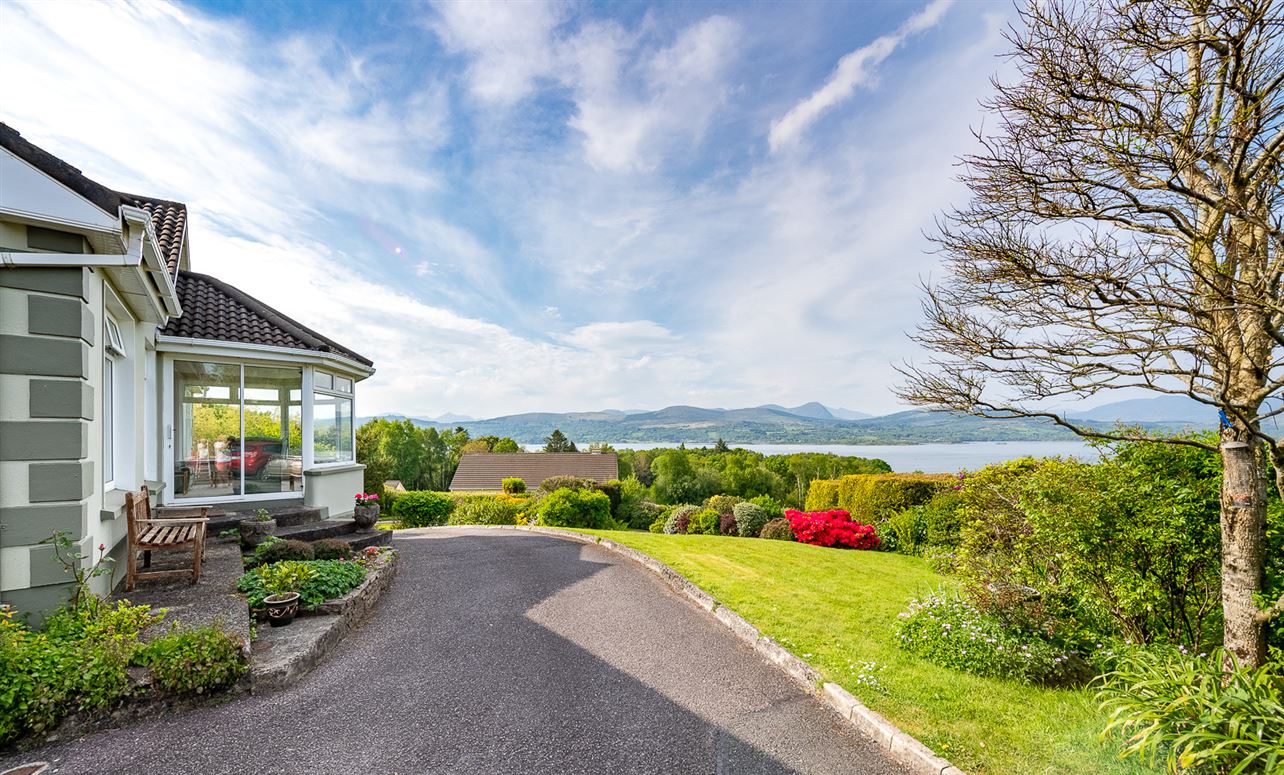 Billows, Feorus East, Kenmare, Co. Kerry Billows, Feorus East, Kenmare, Co. Kerry