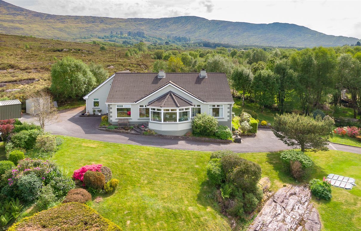 Billows, Feorus East, Kenmare, Co. Kerry Billows, Feorus East, Kenmare, Co. Kerry