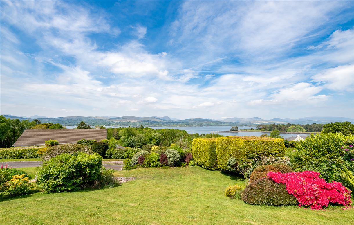 Billows, Feorus East, Kenmare, Co. Kerry Billows, Feorus East, Kenmare, Co. Kerry