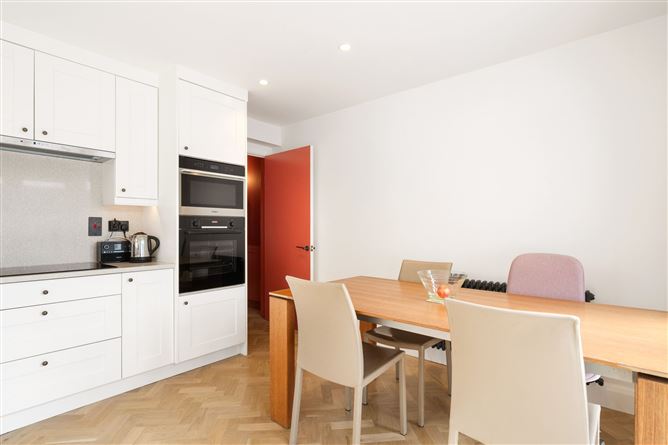 43 Malone Gardens, Bath Avenue, Sandymount,   Dublin 4