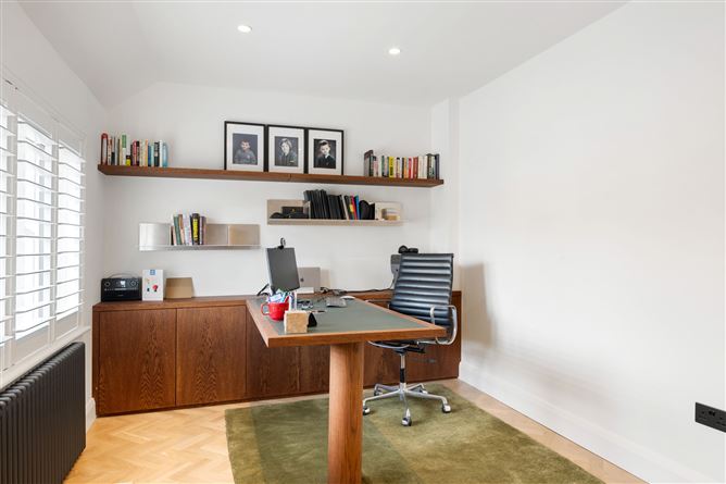 43 Malone Gardens, Bath Avenue, Sandymount,   Dublin 4