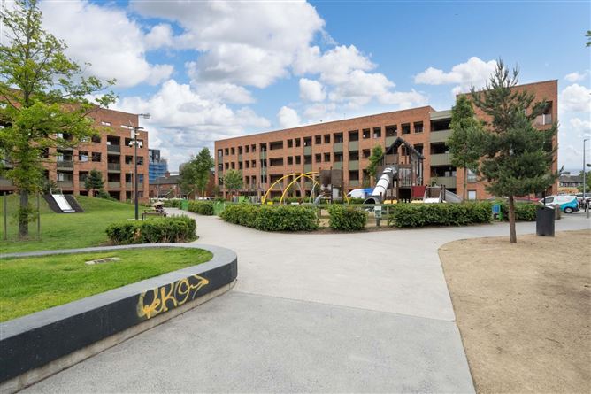 60 The Mill, Weaver's Square