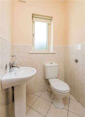 100 Abbeyville, Galway Road, Roscommon
