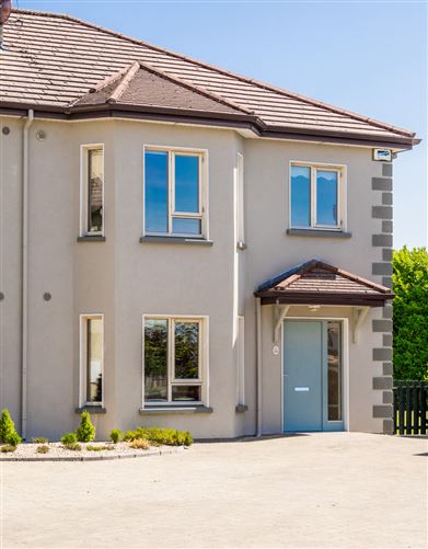 100 Abbeyville, Galway Road, Roscommon