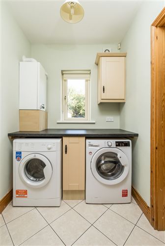 100 Abbeyville, Galway Road, Roscommon