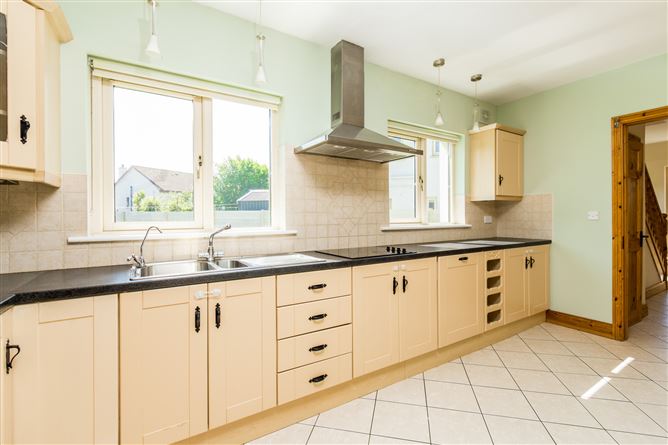 100 Abbeyville, Galway Road, Roscommon