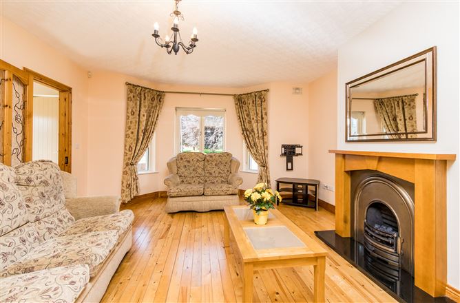 100 Abbeyville, Galway Road, Roscommon
