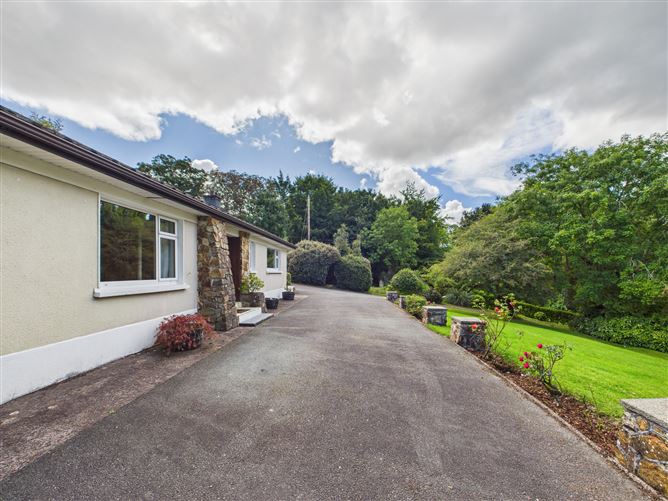  Treetops, Clarke's Hill,, Rochestown, Cork