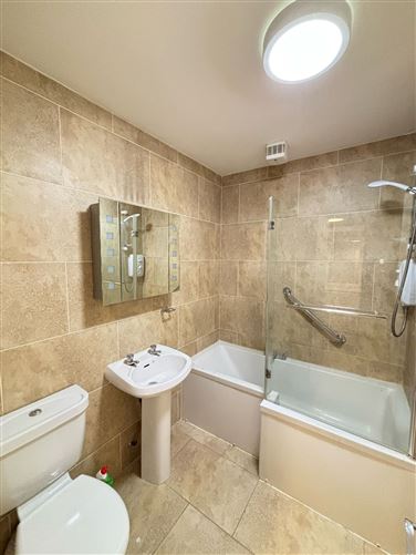 Blackburne Square, Rathfarnham, Dublin 14