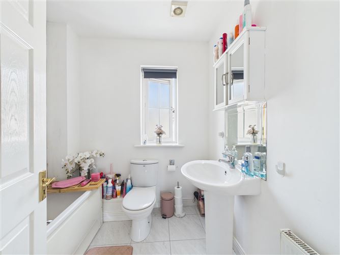 Photo 15 of 28 — 39 Carmody Way, Fairgreen, Portlaoise, Co. Laois