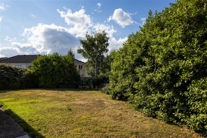 Photo 10 of 11 — 22 Castleview Close, Swords, County Dublin