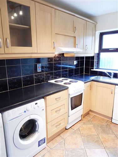 12 Pine Grove, Ennis, County Clare