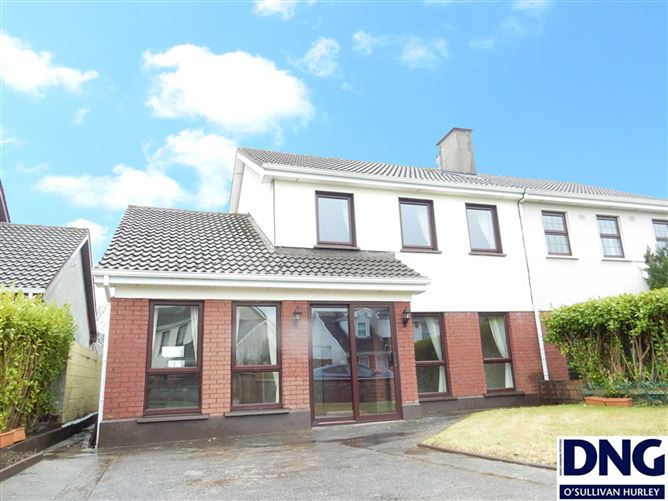 12 Pine Grove, Ennis, County Clare