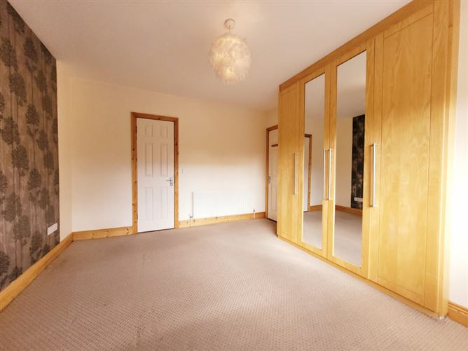 11 Rowan Hill, Mount Oval Village, Rochestown, Cork