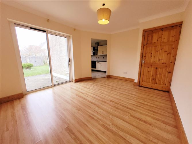 11 Rowan Hill, Mount Oval Village, Rochestown, Cork