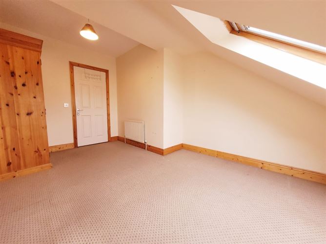 11 Rowan Hill, Mount Oval Village, Rochestown, Cork