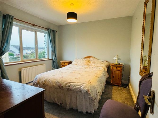 16 Phoenix Court, Kilrush Road, Ennis, Clare