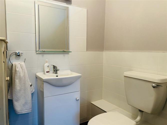 16 Phoenix Court, Kilrush Road, Ennis, Clare