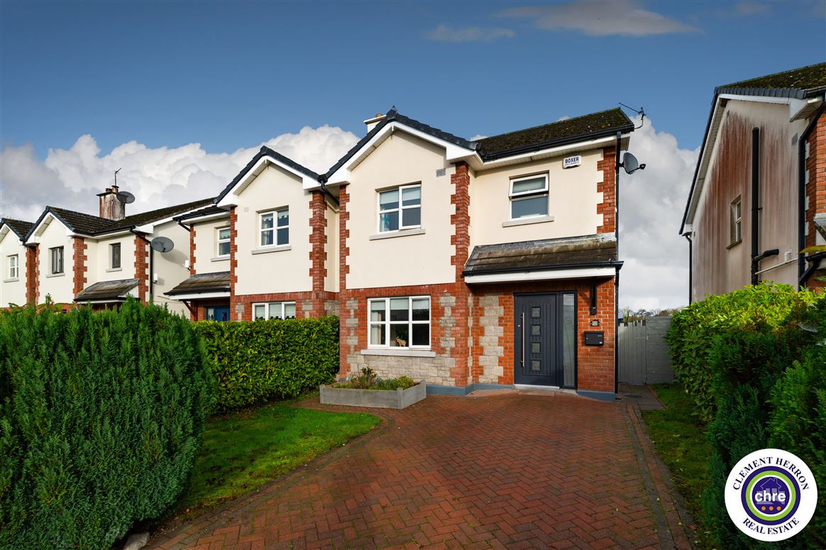 8 Clarney Hall, Rathdowney, Laois