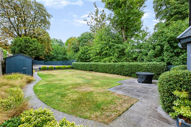https://photos-a.propertyimages.ie/media/4/5/3/5024354/94cad831-7a26-4b3b-8215-31fb5e470654_l.jpg