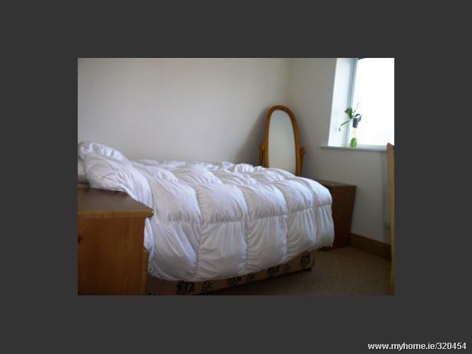 Photo 7 of 10 — 3 THE FORT, CASTLEFIELD, Athy, Co. Kildare