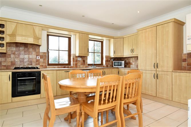 8 The Paddocks, Moycullen, Galway
