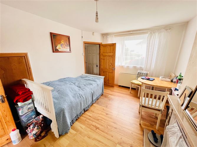 123 Saint Michaels Avenue, Tipperary Town, Tipperary DNG Liam O'Grady