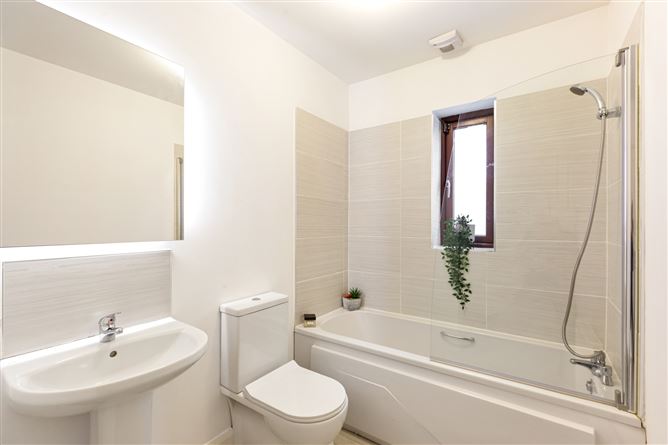 15 Tullyhall Close, Lucan, Co. Dublin