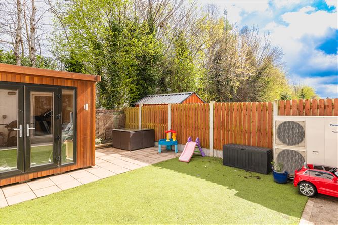 6 Hyde Road, Stepaside, Dublin 18