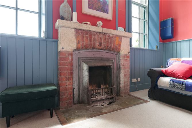 The Old School House, Cross, Ballacolla, Co. Laois