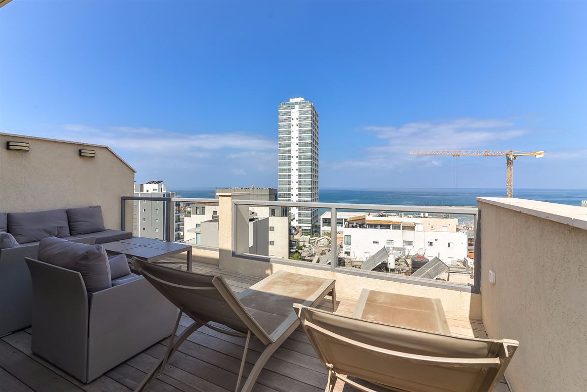 Twenty-one Seconds to Go, Vacation Rental in Tel Aviv, Israel, Tel Aviv-Yafo, Tel Aviv