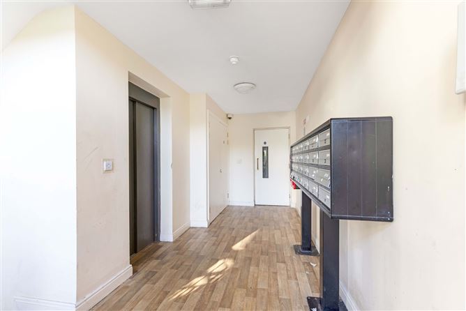 4 Johnston Court, Church Street, Cavan