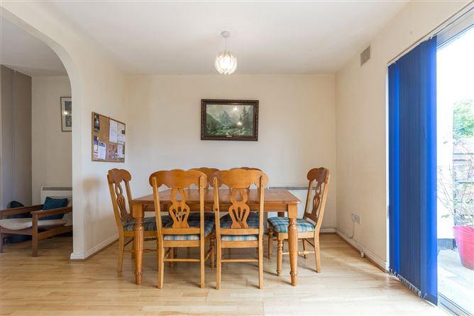 16 Tinteskin Close, Kilmuckridge, Co. Wexford