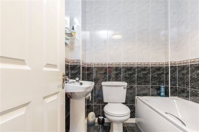 16 Tinteskin Close, Kilmuckridge, Co. Wexford