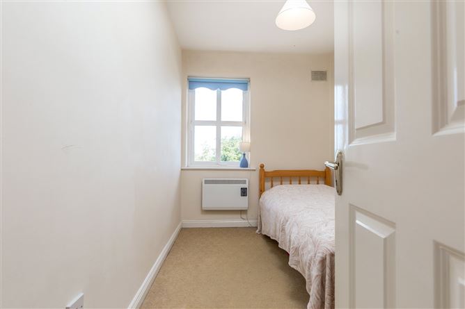 16 Tinteskin Close, Kilmuckridge, Co. Wexford