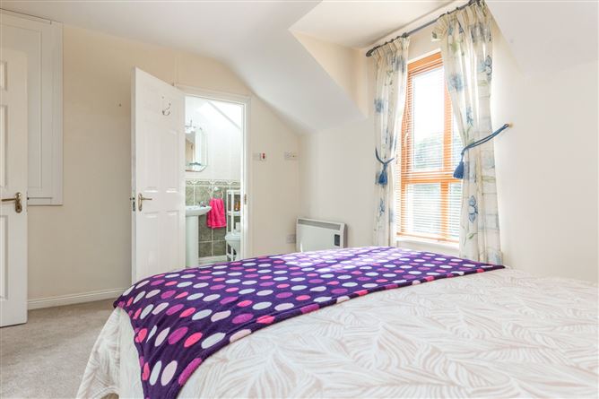 16 Tinteskin Close, Kilmuckridge, Co. Wexford