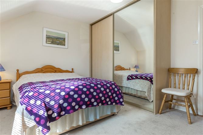 16 Tinteskin Close, Kilmuckridge, Co. Wexford